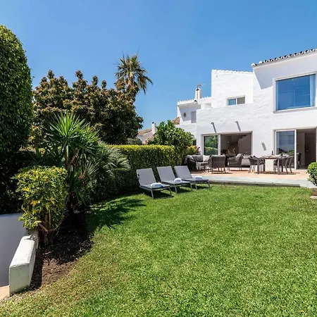 Exclusive House Located In Prime Location Villa *